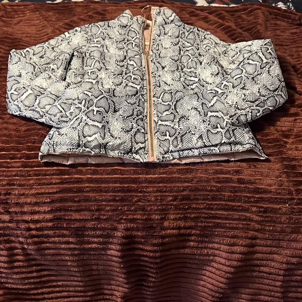 Reversible Jacket - Picture 2 of 4